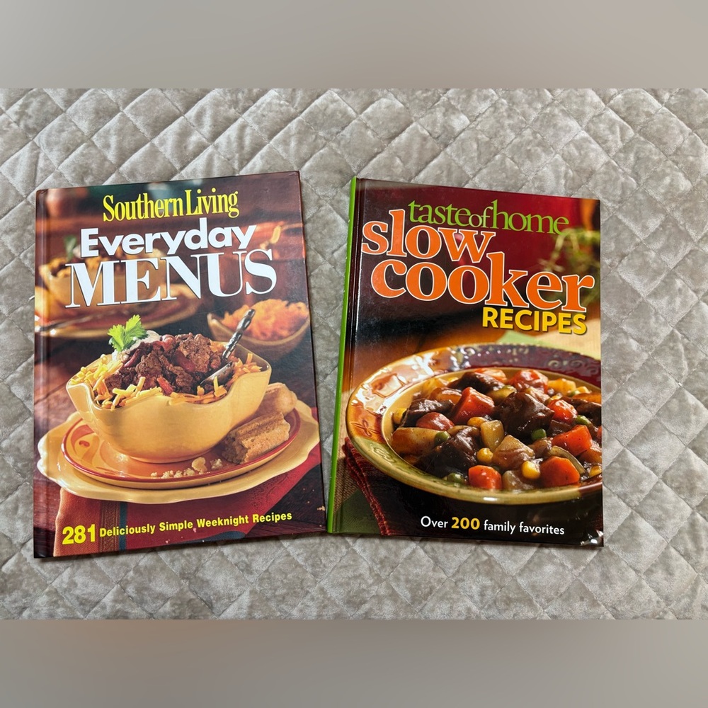 Southern Living Everyday Menus and Taste of Home Slow Cooker Recipes Book Set